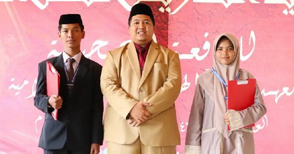 AMALIYATUT TADRIS PERDANA SANTRI AKHIR KELAS ENAM PONDOK PESANTREN DAAR EL HUDA